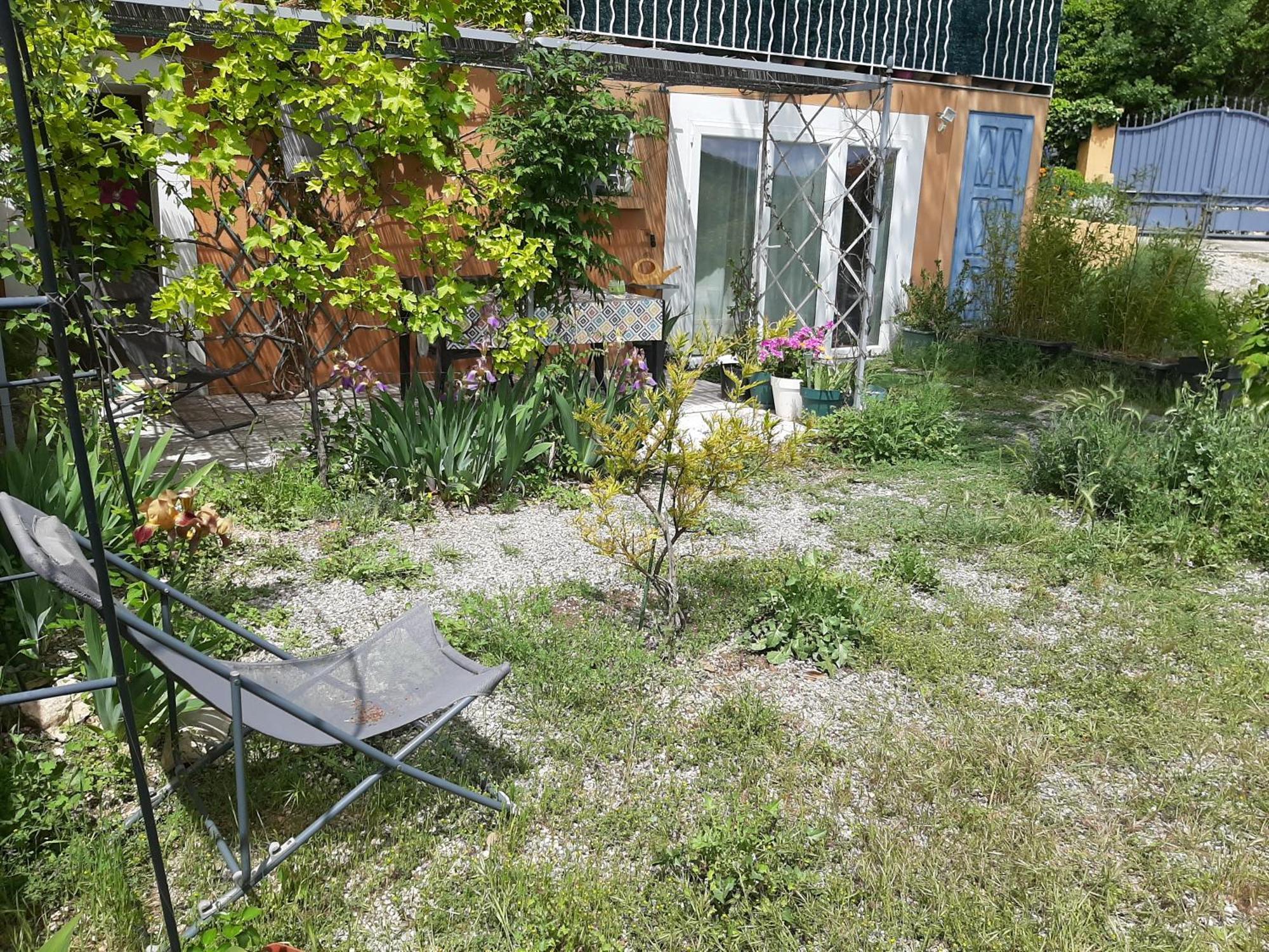 T.Belle Vue Panoramique Au Coeur Du Luberon 40M2 + Pergola . Jardin. P Daire Apt Dış mekan fotoğraf